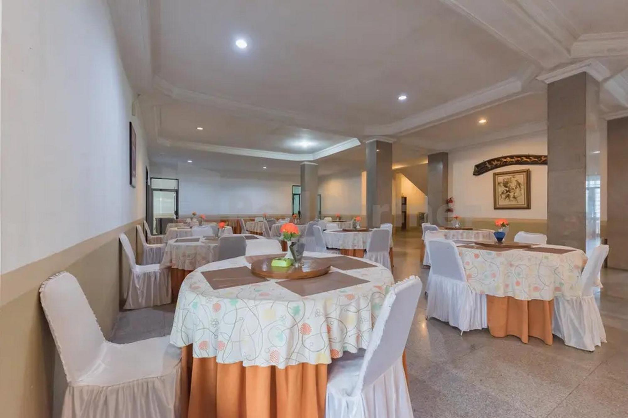 Hotel Ayong Linggarjati Kuningan Mitra Reddoorz Eksteriør bilde