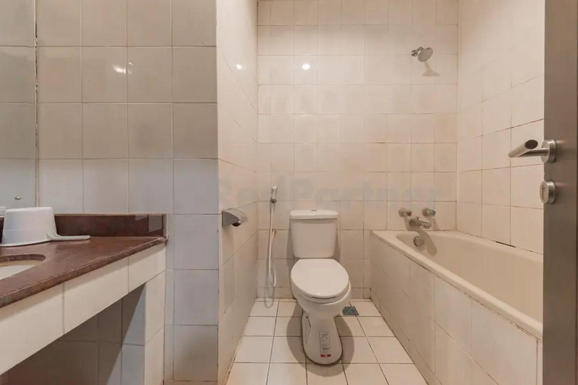 Hotel Ayong Linggarjati Kuningan Mitra Reddoorz Eksteriør bilde